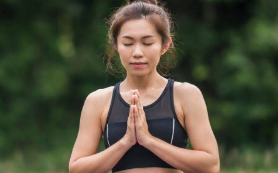 What to Expect from a Holistic Yoga Session